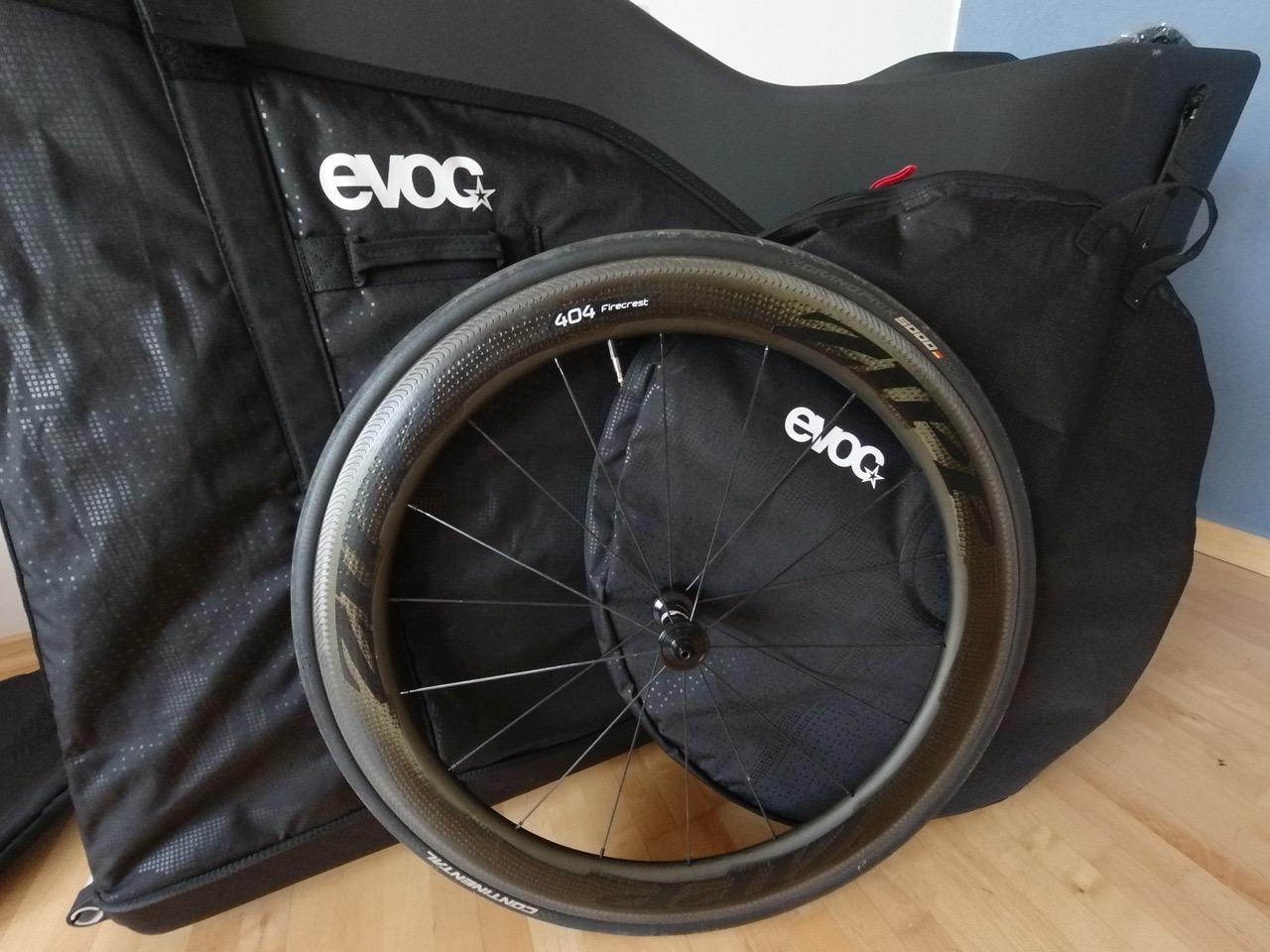 Evoc Road Bike Bag Pro als Radkoffer für Triathleten